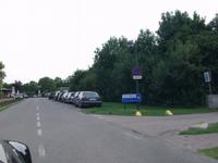 einde van de weg, rechtdoor camping, rechts parkeerterrein strand